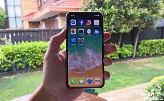 iPhone X
