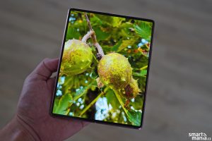 Samsung Galaxy Z Fold 2 37