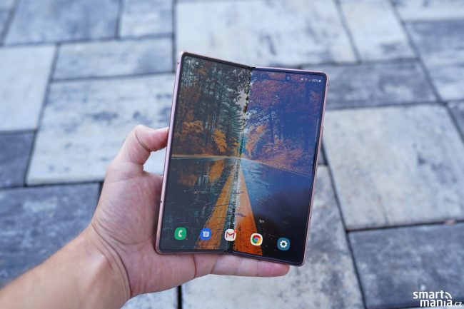Samsung Galaxy Z Fold 2 49