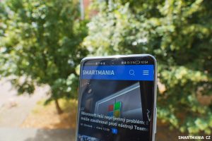 Detail selfie kamery telefonu Honor 90